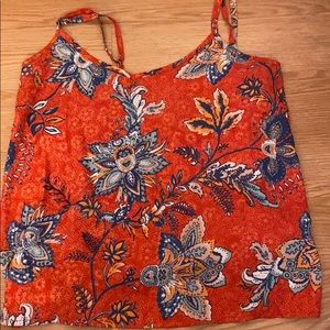 hollister barely worn top !!